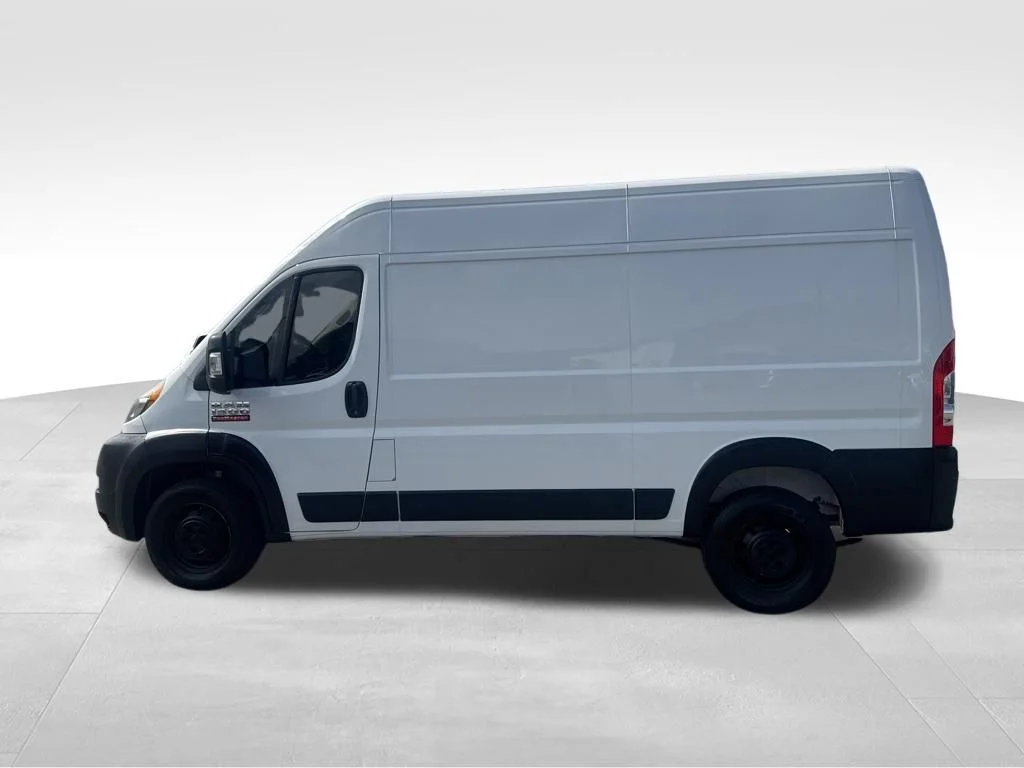 Used 2019 White Ram Base image 2