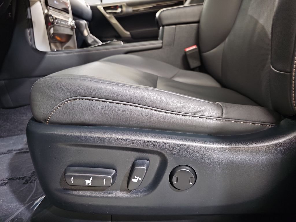 Certified Used 2021 Silver Lexus 460 image 31