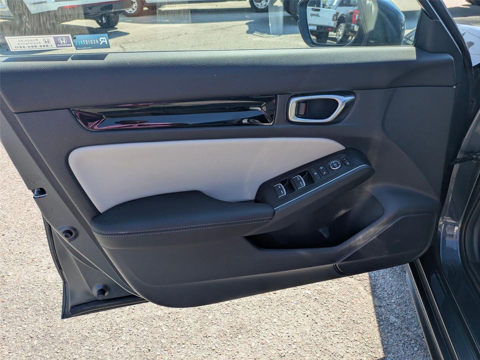 Used 2022 Meteorite Gray Metallic Honda Sport Touring image 10
