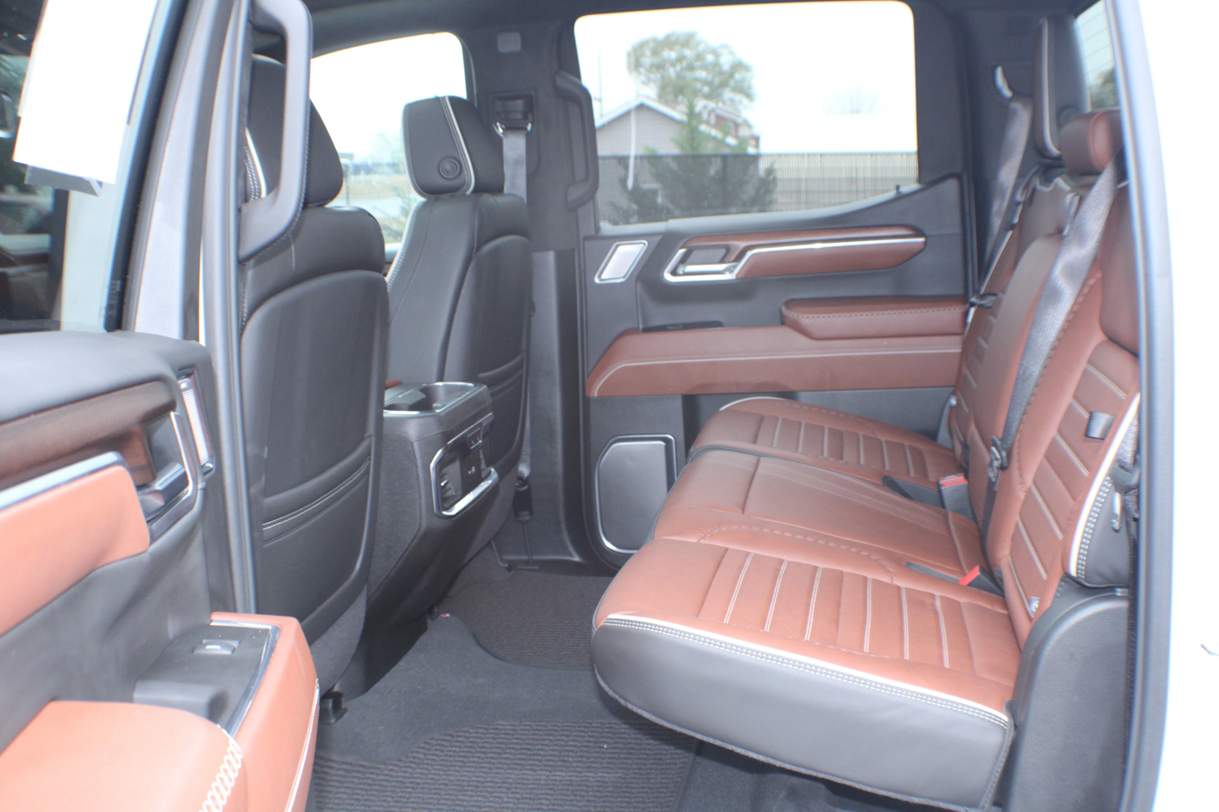 Certified Used 2025 White Frost Tricoat GMC Denali Ultimate image 17