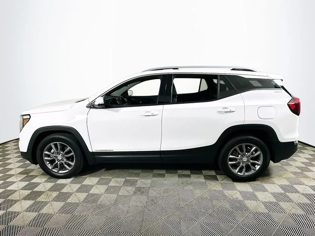 Certified Pre-Owned 2024 GMC Terrain SLT