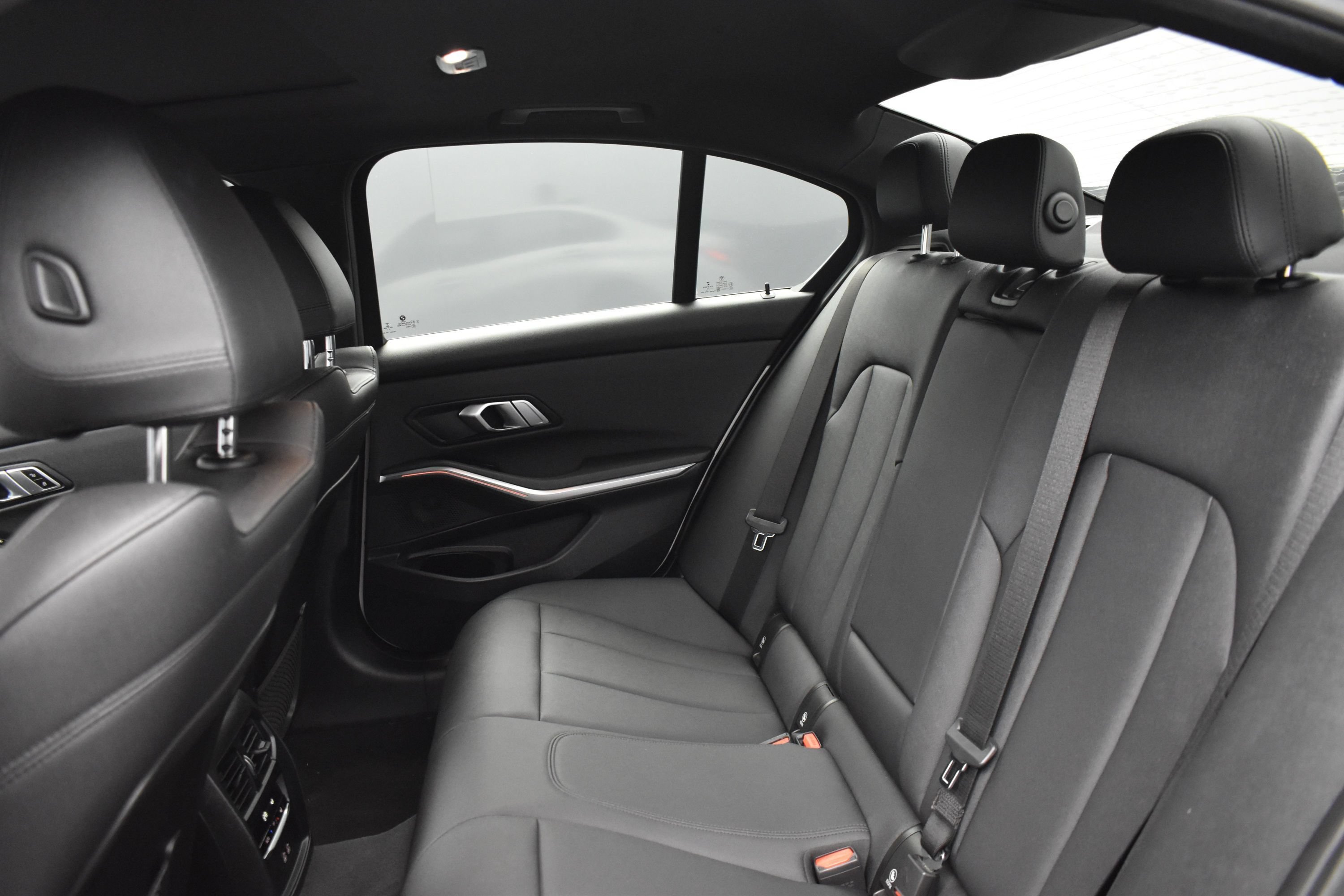 Used 2021 Mineral White Metallic BMW M340i image 9