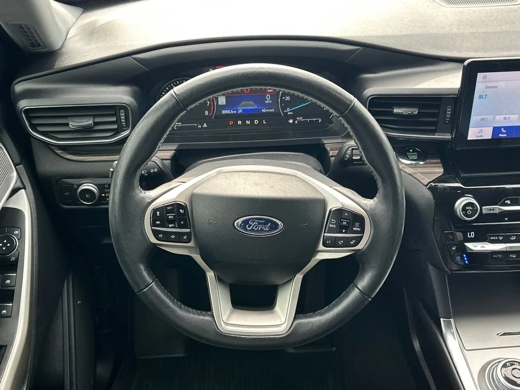 Used 2021 Black Ford Limited image 25