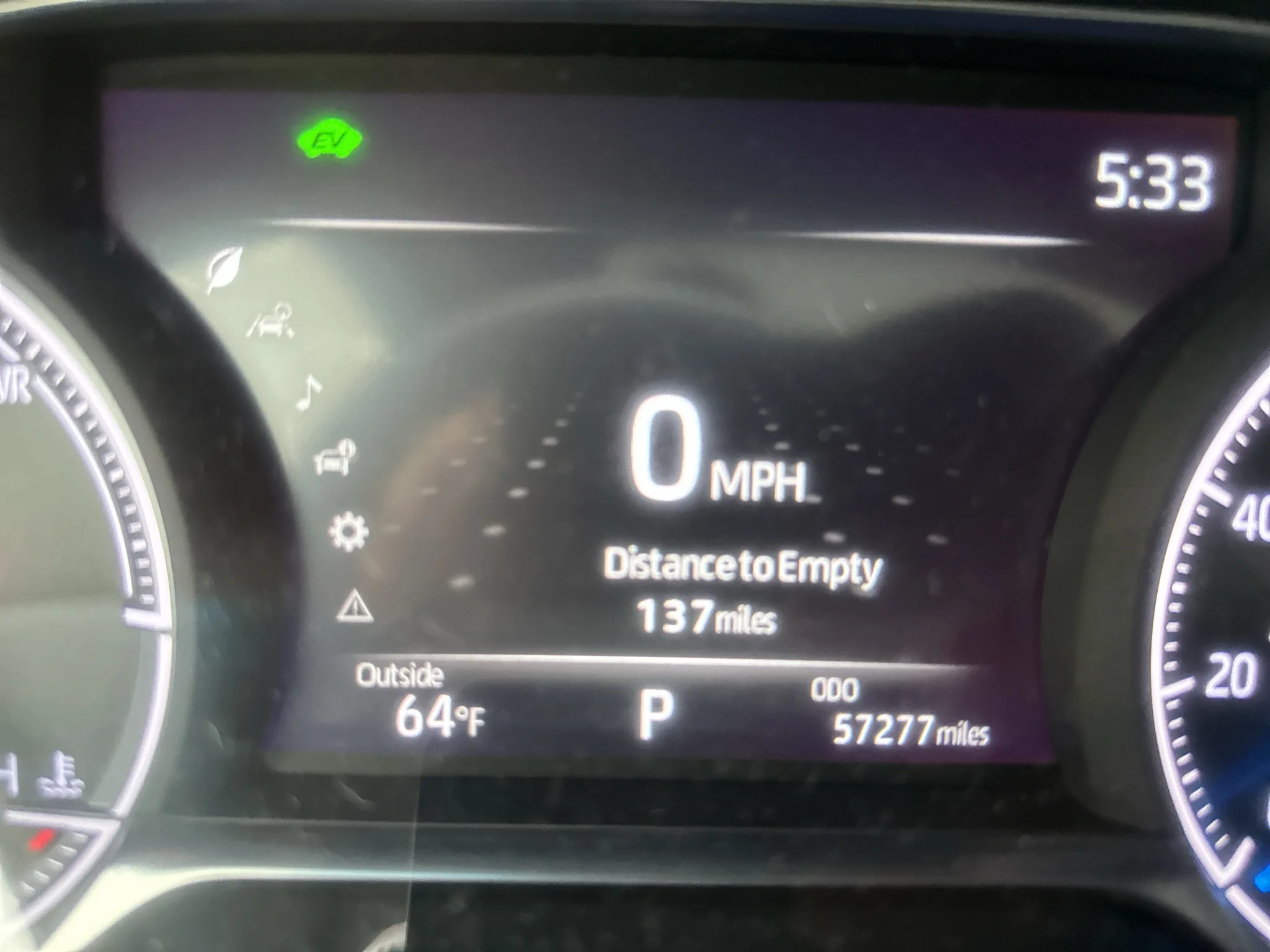 Used 2022 Titanium Glow Toyota Limited image 7