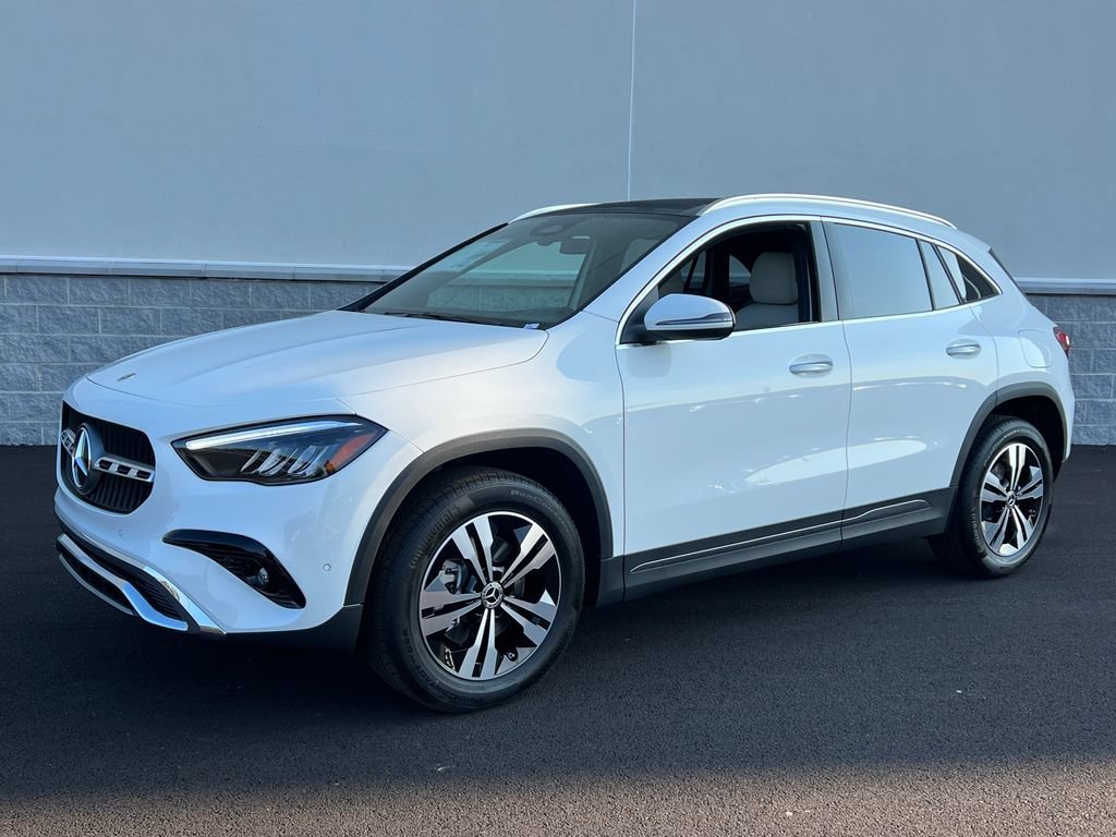 New 2026 Polar White Mercedes-Benz GLA 250 image 38