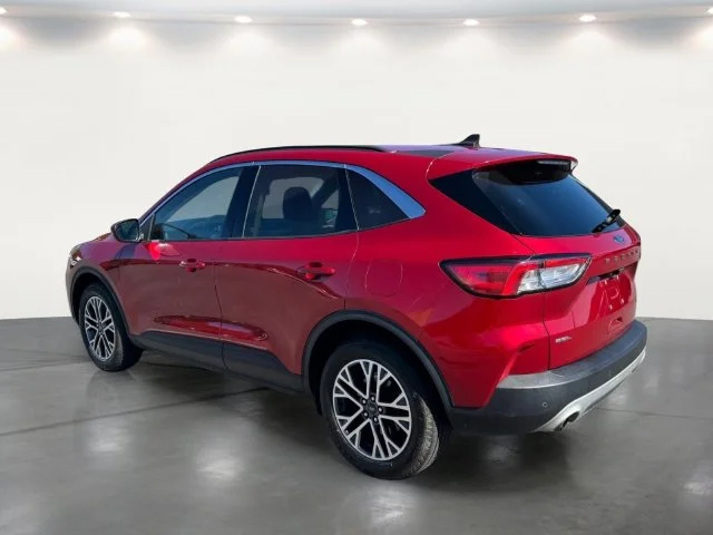 Used 2020 Red Ford SEL image 4
