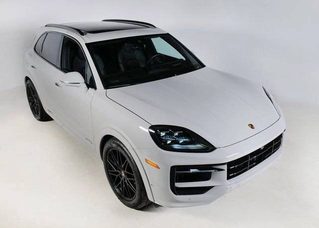 New 2026 Chalk Porsche GTS image 30