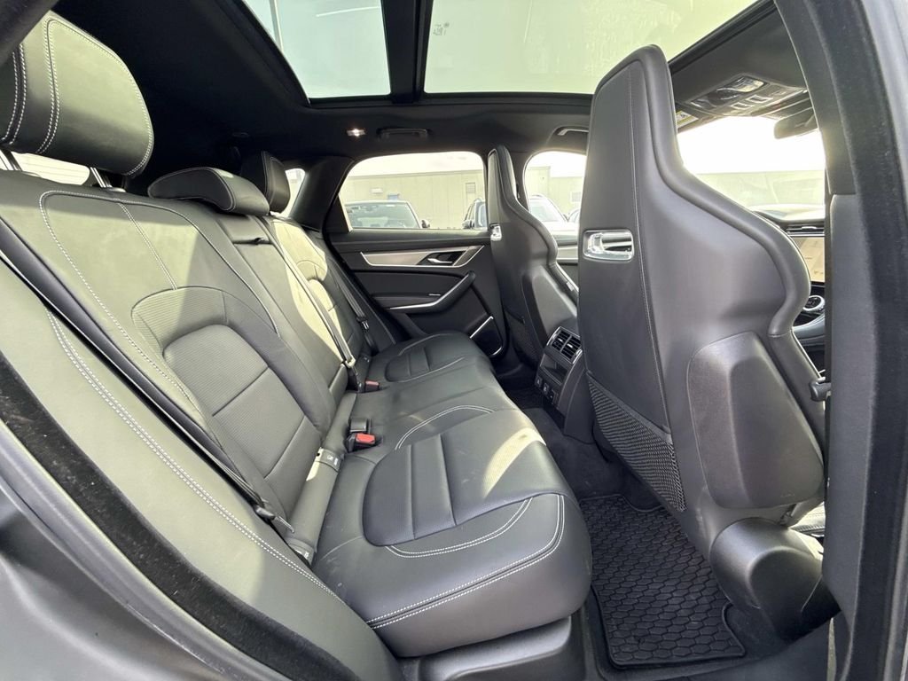2026 Jaguar F-Pace R-Dynamic S - Photo 14