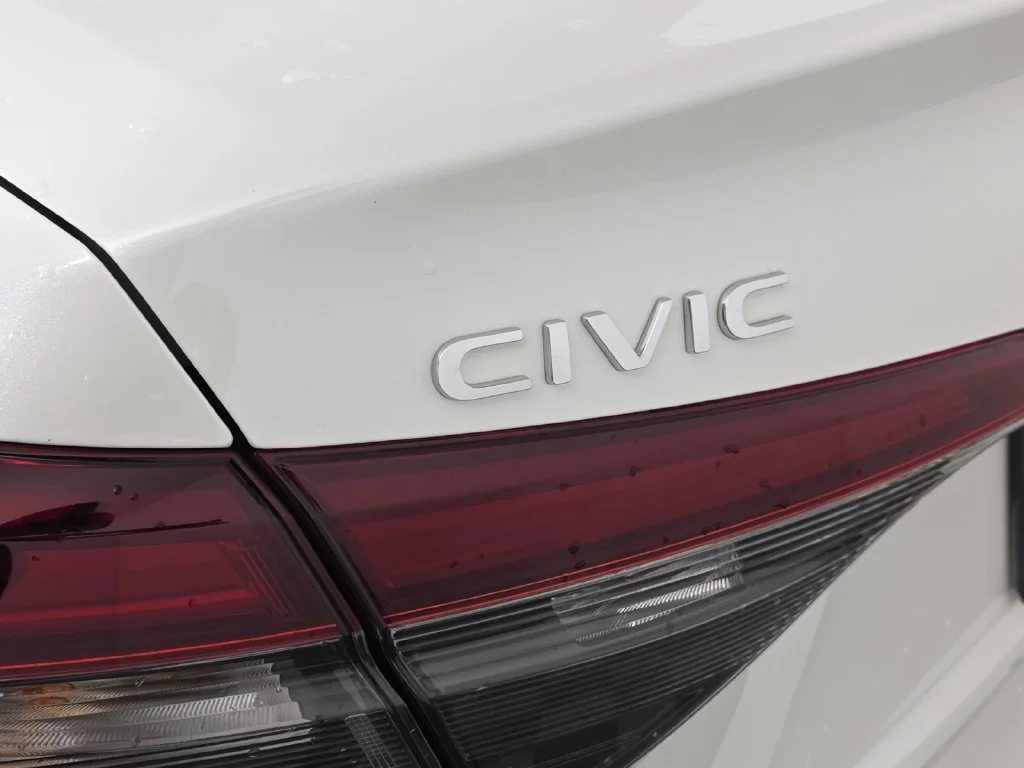 2025 Honda Civic Sport - Photo 40