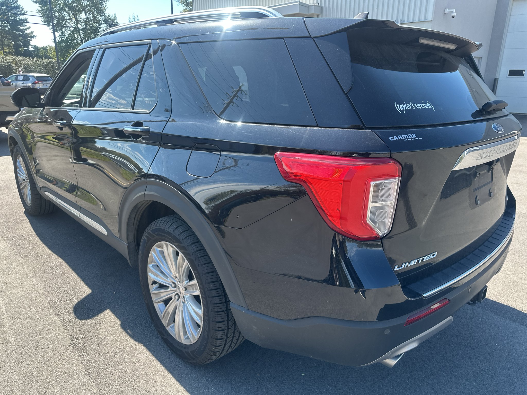 Used 2021 Agate Black Metallic Ford Limited image 4