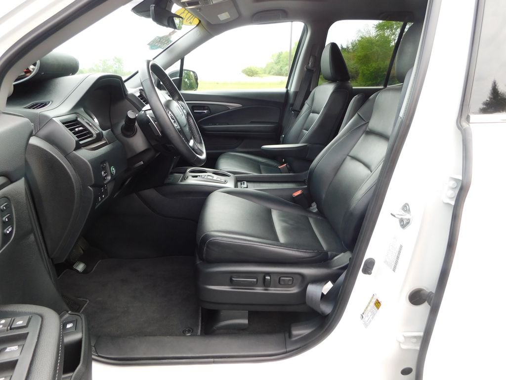Used 2023 Platinum White Honda RTL-E image 17