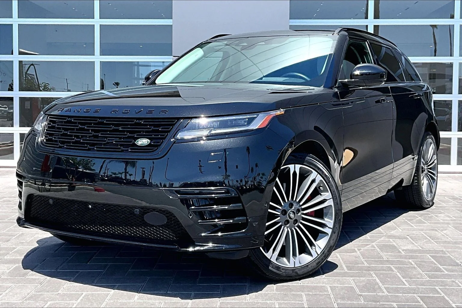 2025 Land Rover Range Rover Velar