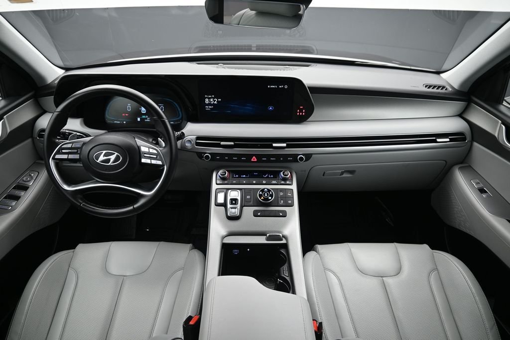 Used 2023 Red Hyundai SEL image 18