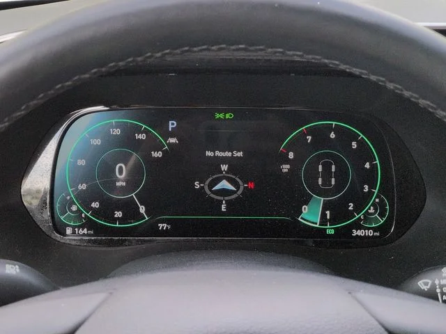 Used 2022 White Hyundai Limited image 28