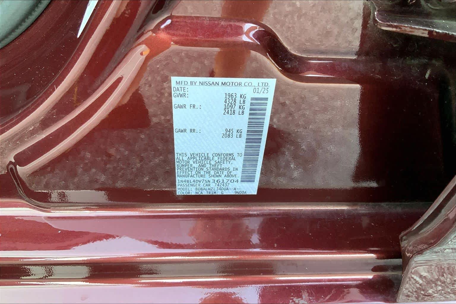 Used 2025 Garnet Pearl Metallic Nissan SV image 29