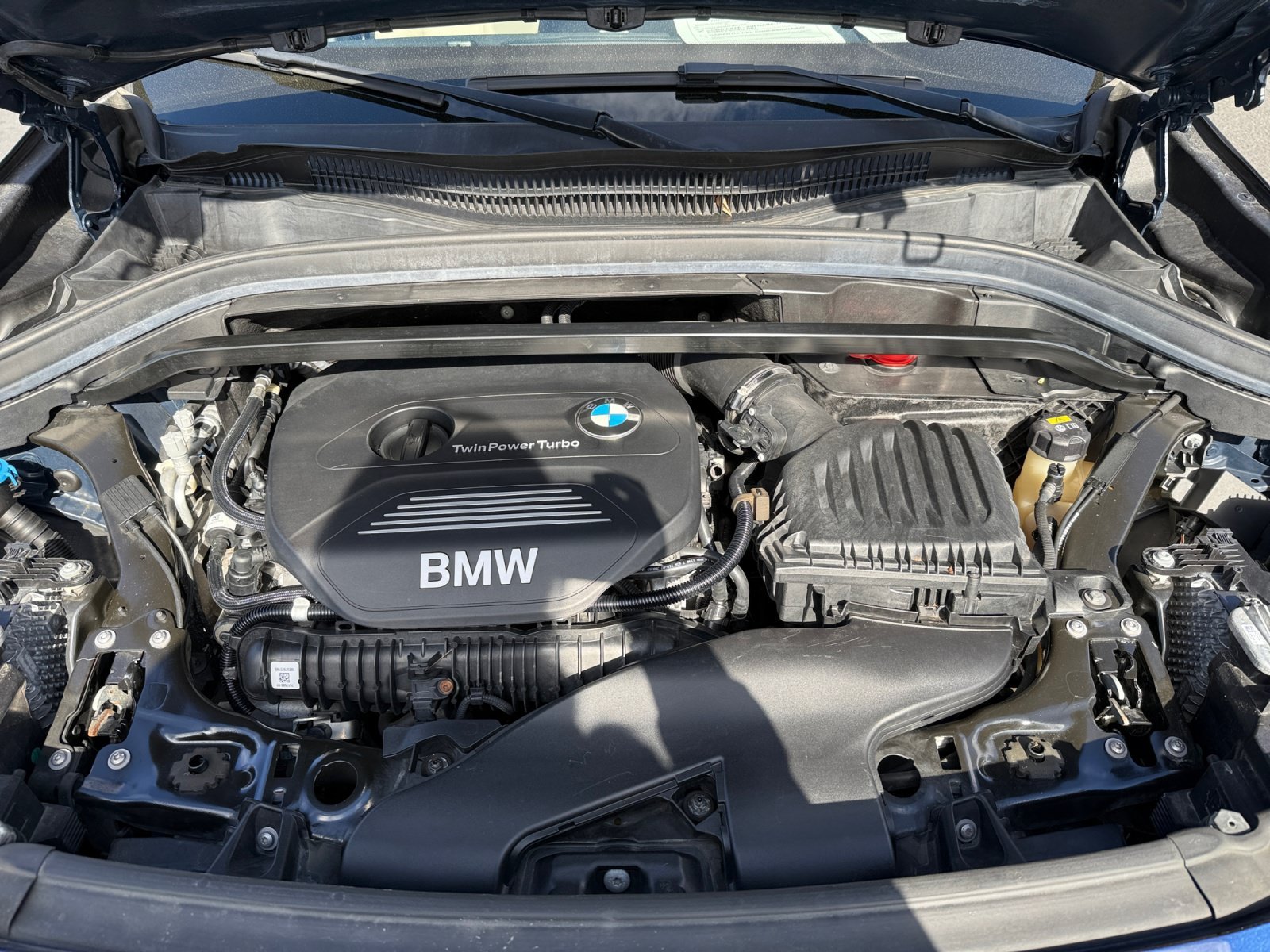 Used 2018 Blue Metallic BMW xDrive28i image 20