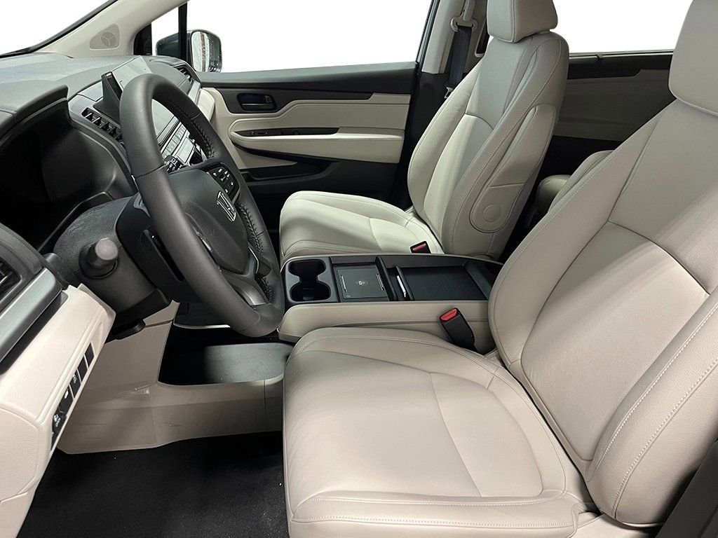 2026 Honda Odyssey EX-L - Photo 12