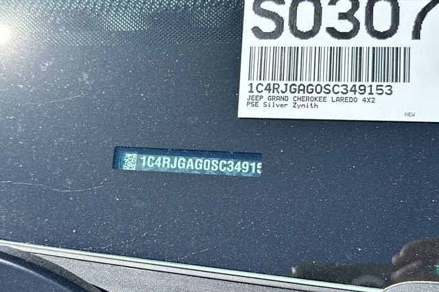 2025 Jeep Grand Cherokee Laredo - Photo 26