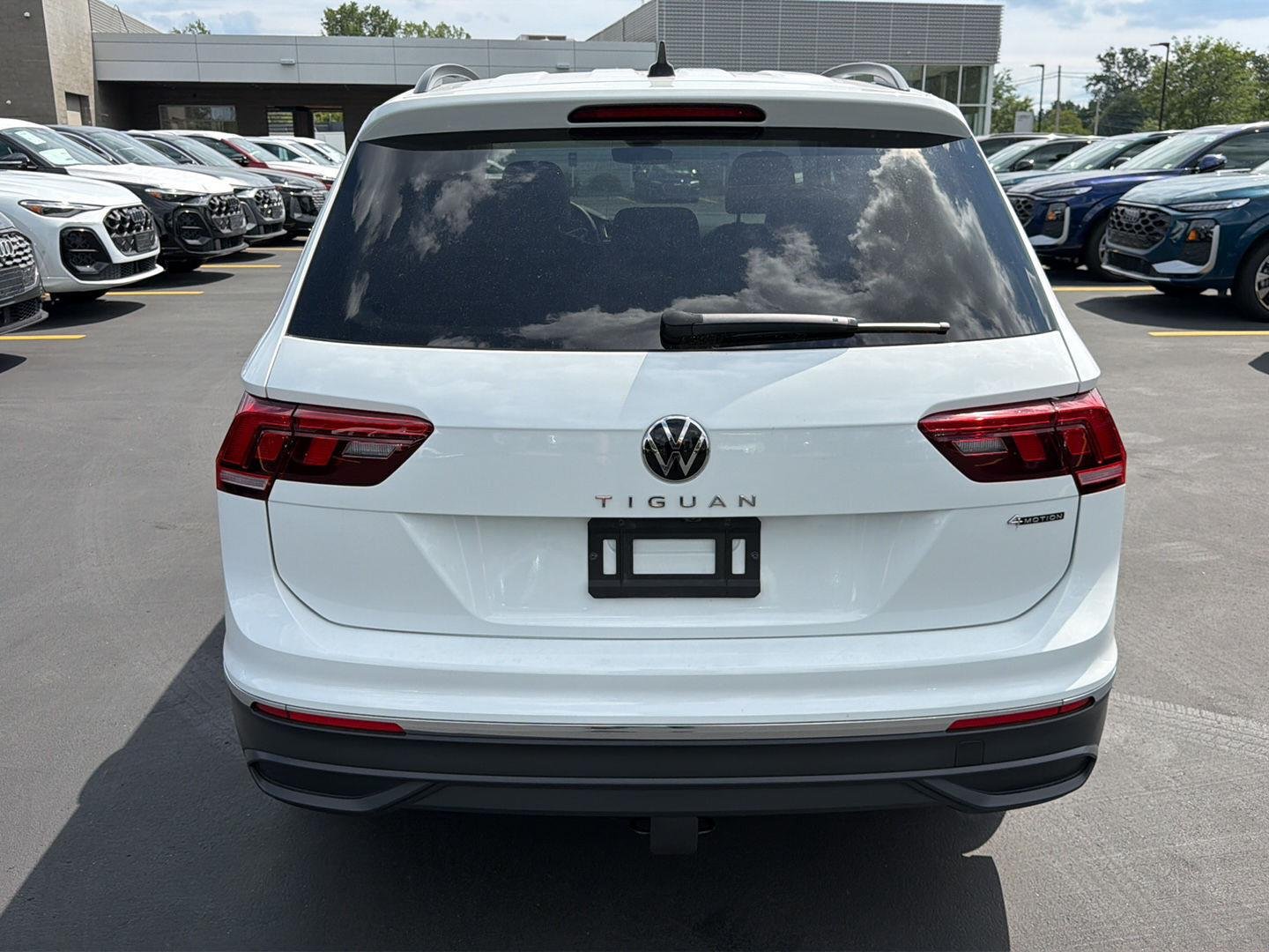 Used 2024 Pure White Volkswagen S image 4