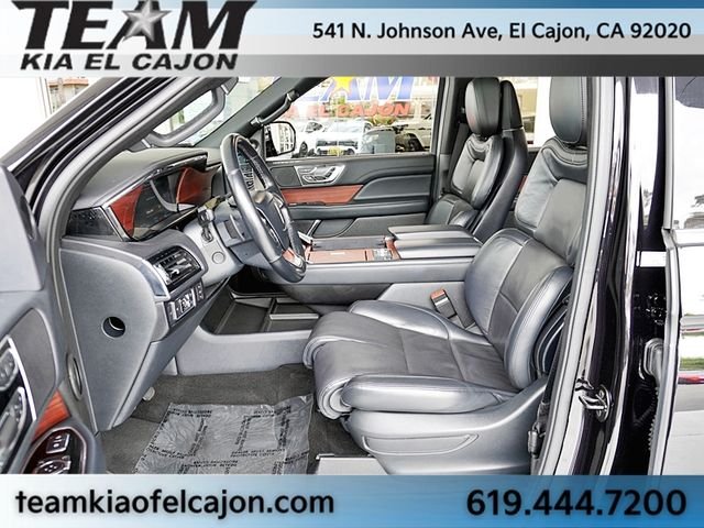 Used 2022 Black Lincoln Reserve image 16