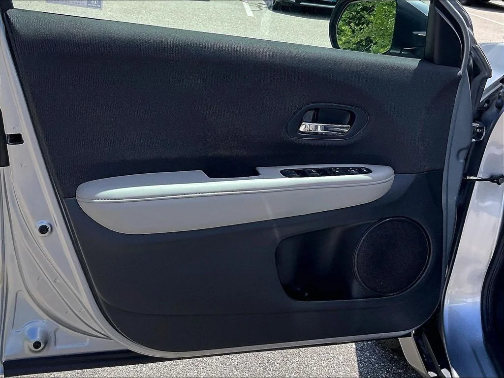 Certified Used 2019 Silver Honda LX image 9