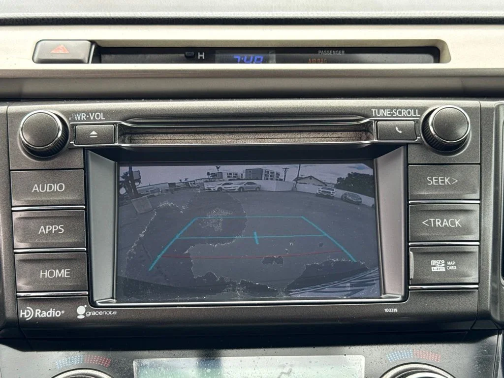 Used 2015 Gray Toyota XLE image 31