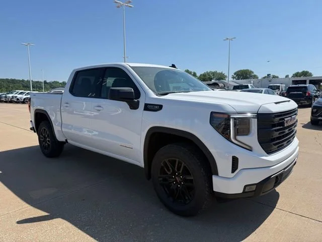 2026 GMC Sierra 4WD Crew Cab Short Box Elevation's photo