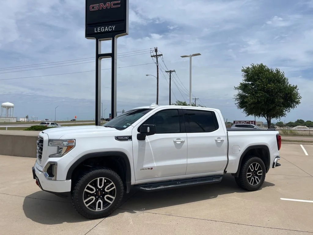 2019 GMC Sierra 4WD Crew Cab Short Box AT4's photo