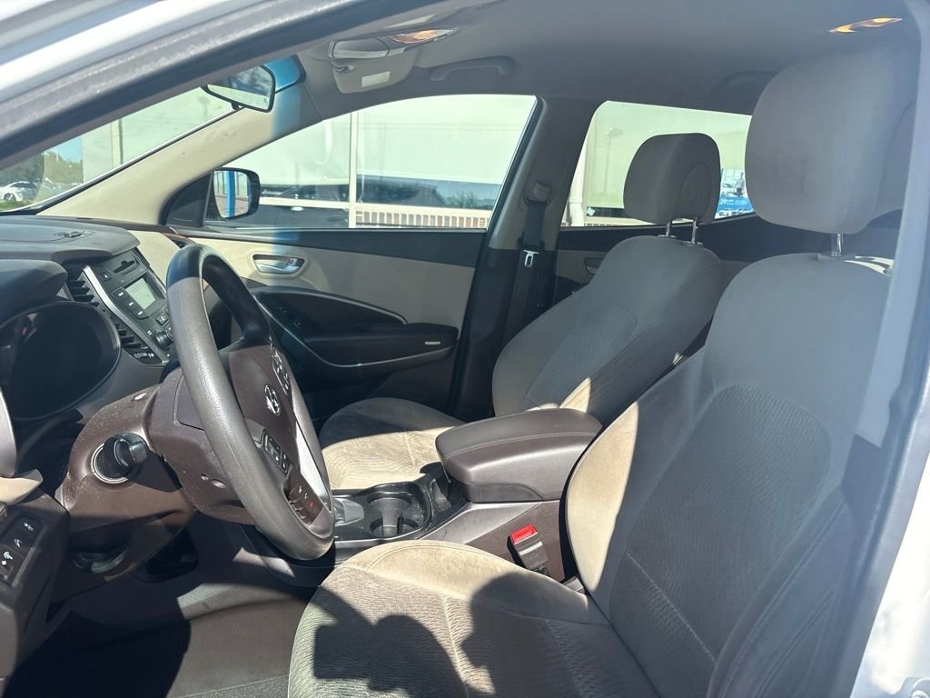 Used 2016 White Hyundai 2.4 Base image 11