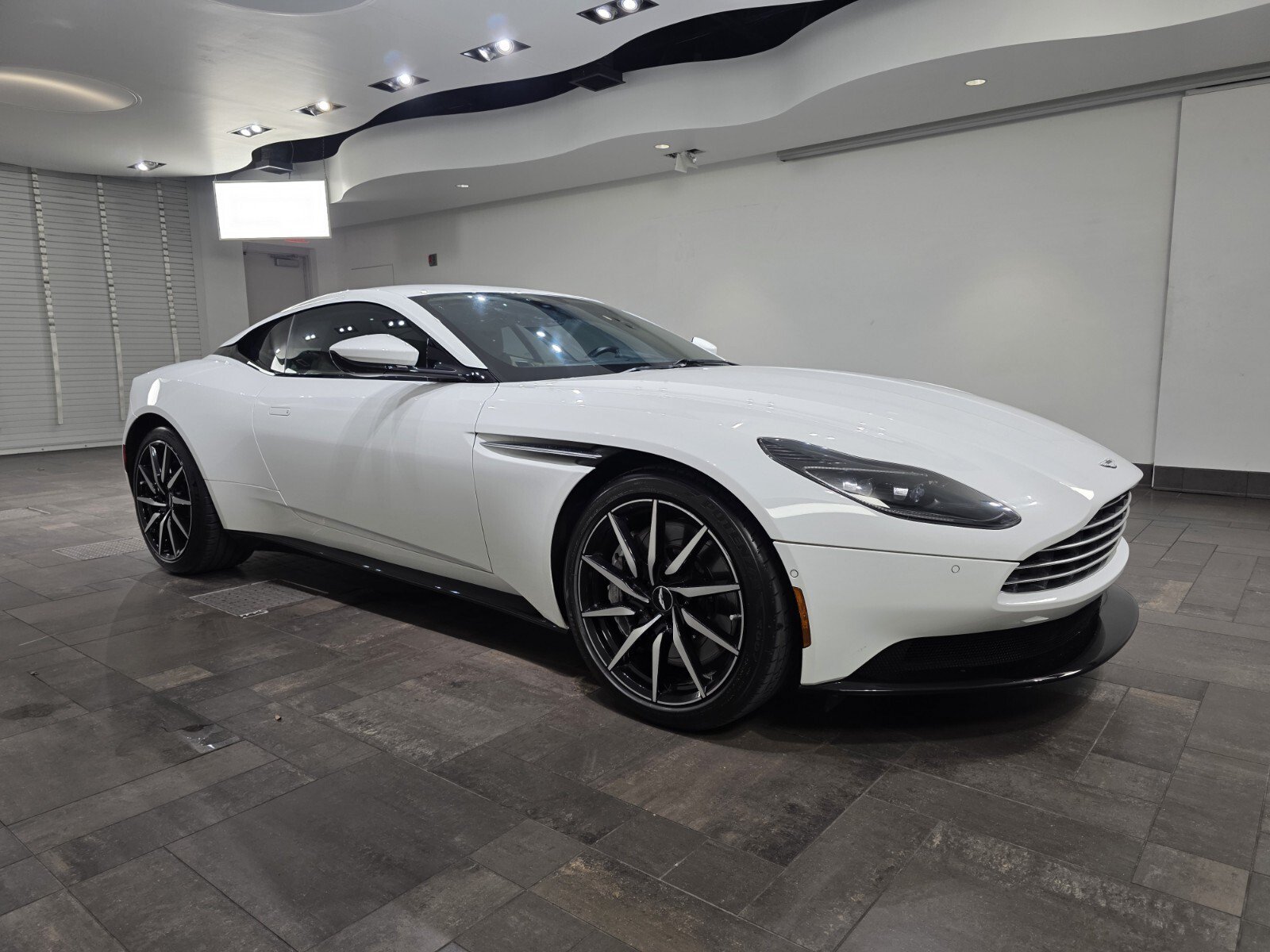 Used 2023 Lunar White Aston Martin V8 Coupe image 1