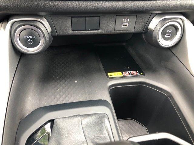Certified Used 2024 WIND CHILL PEARL Toyota  image 32
