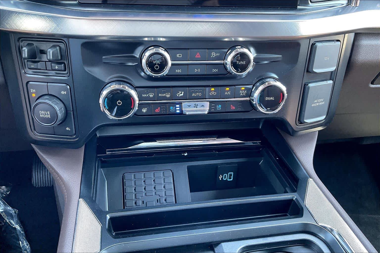 New 2026 Oxford White Ford F-250® King Ranch® image 16