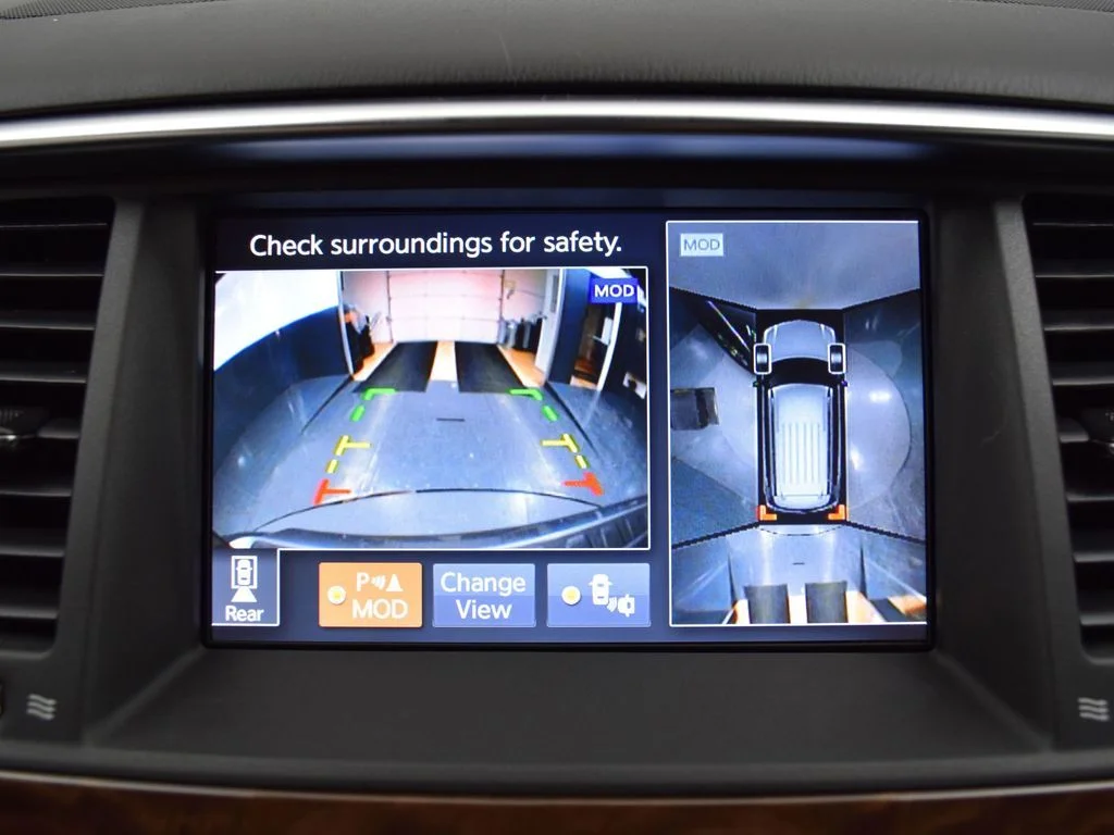 Used 2019 Gun Metallic Nissan SL image 13
