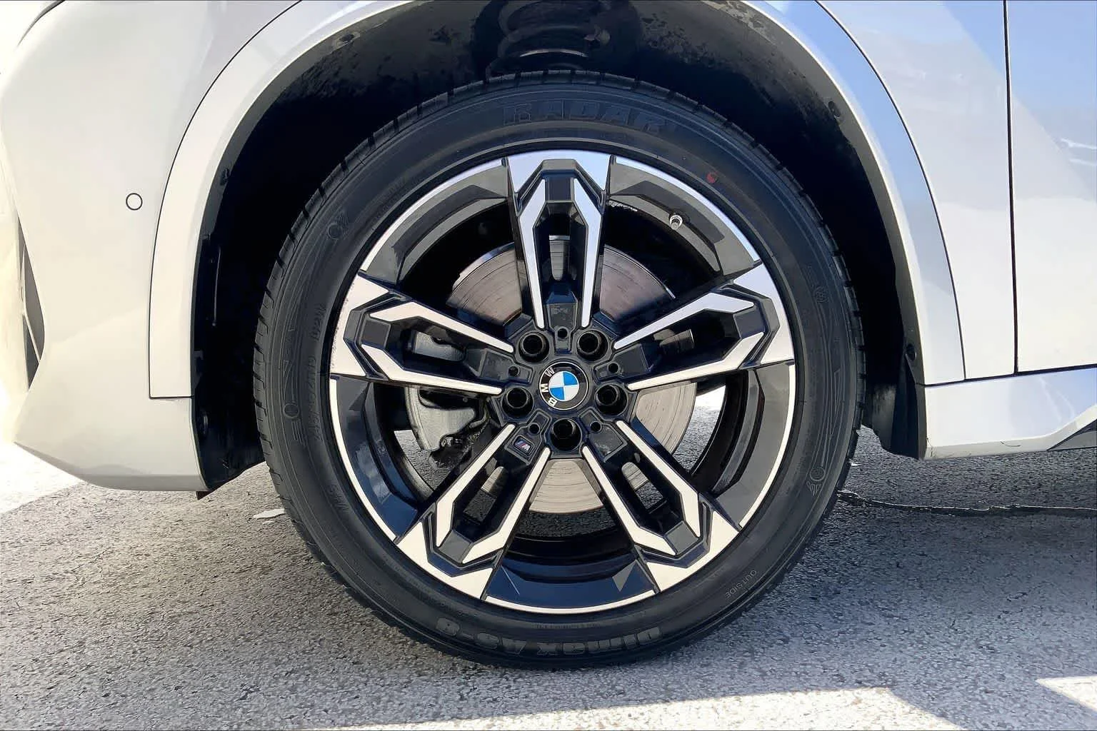 Used 2023 Sil/silver BMW xDrive28i image 8