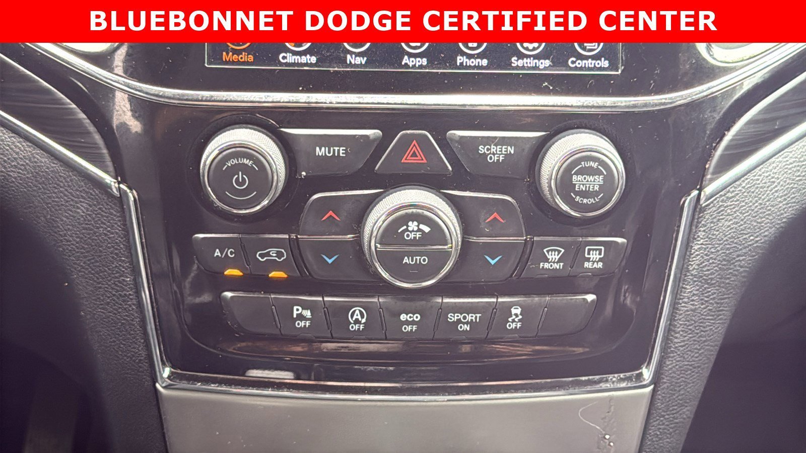 Used 2020 Granite Crystal Metallic Clearcoat Jeep Limited image 20