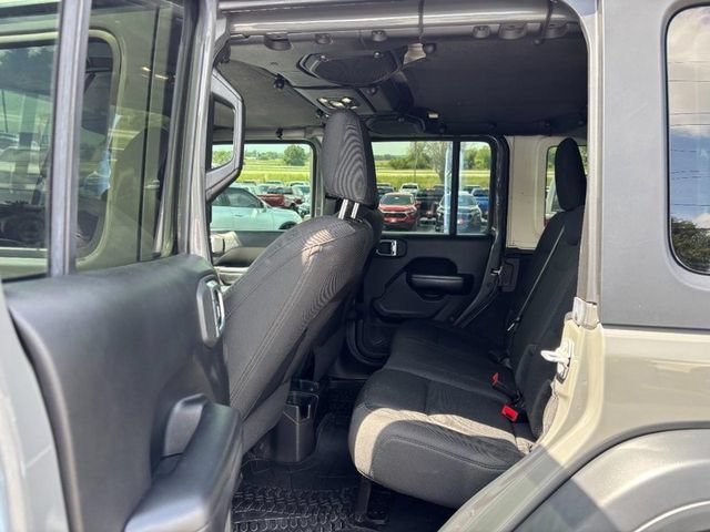 Used 2020 Gray Jeep Sport S image 10