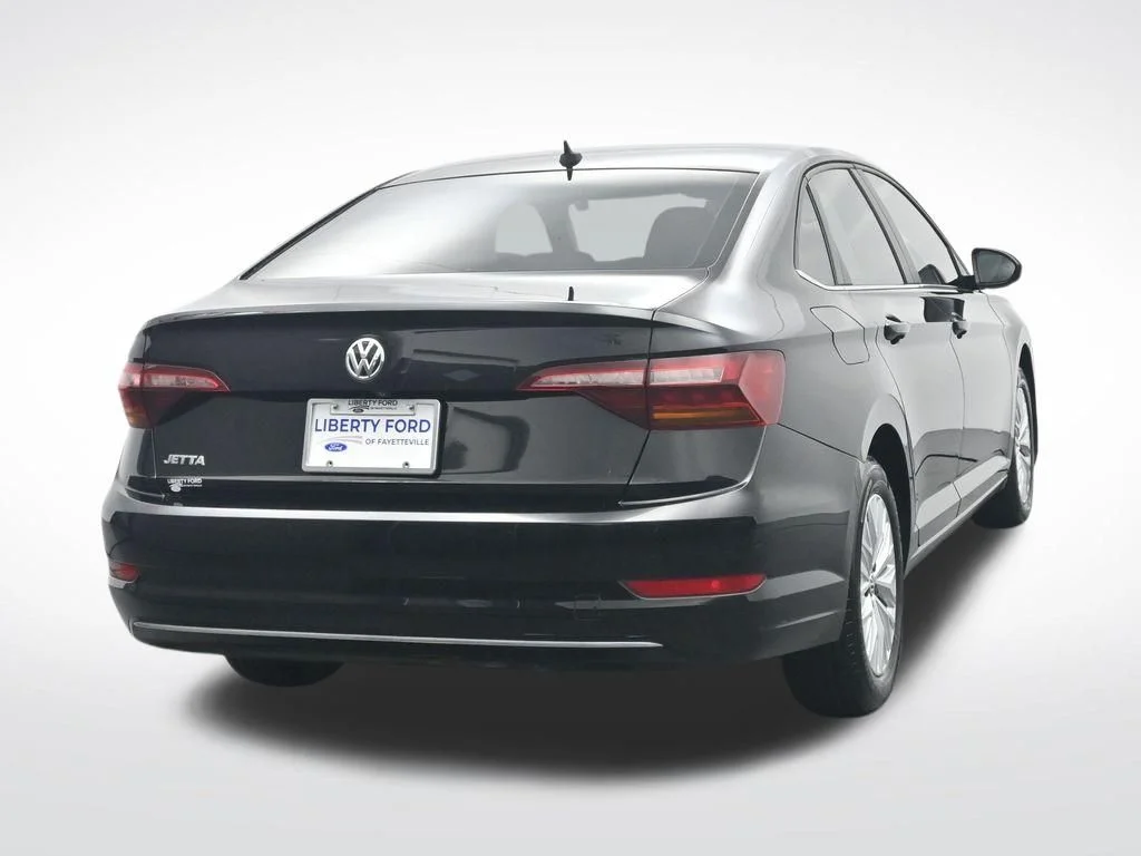 Used 2019 Black Volkswagen 1.4T S image 7