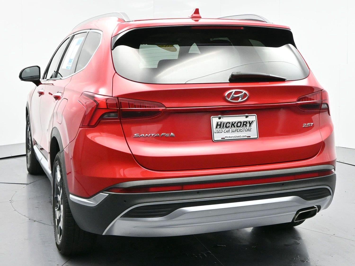 Used 2021 Calypso Red Hyundai Limited image 6