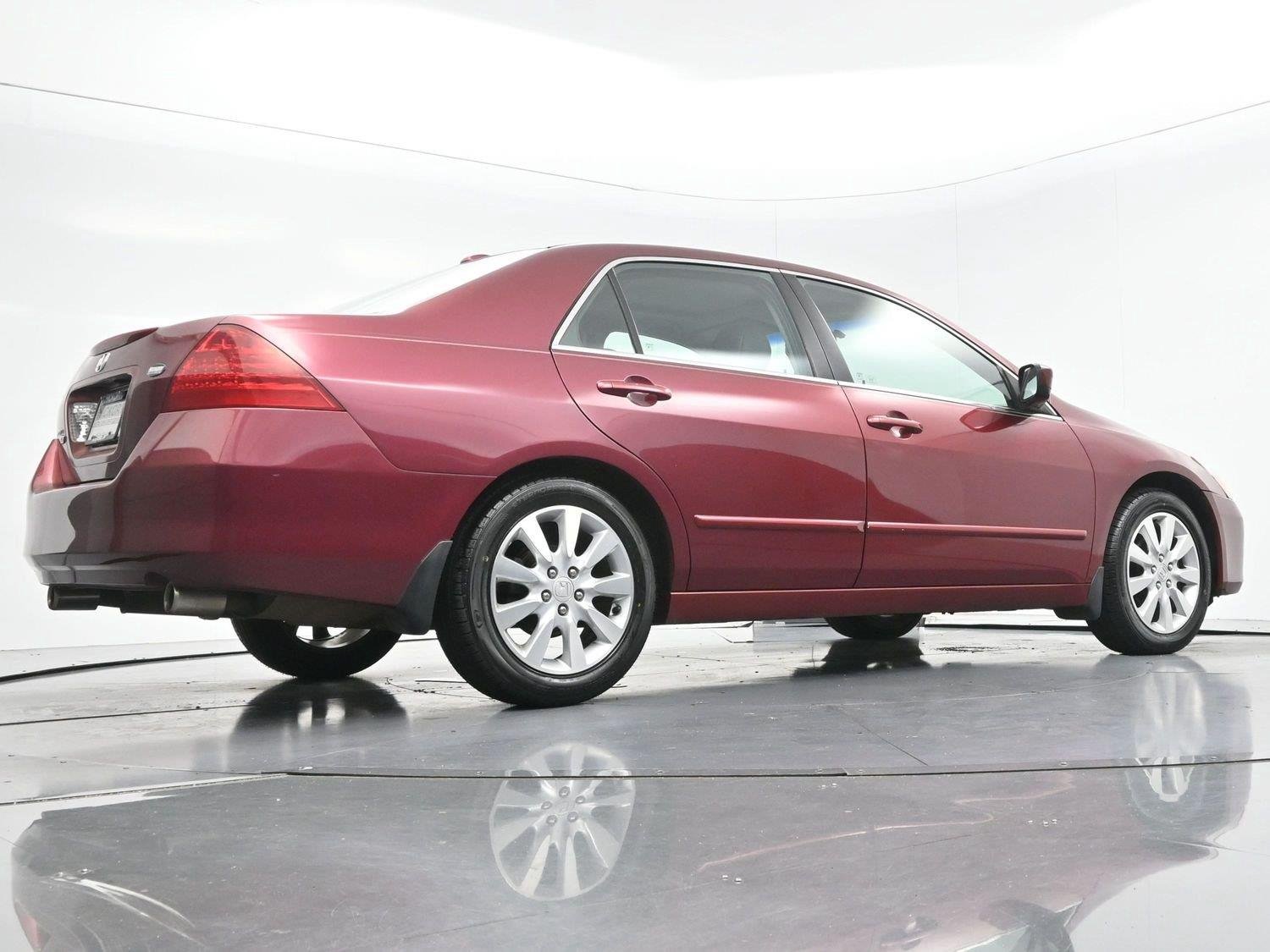 Used 2006 Red Honda EX-L V6 AT image 49