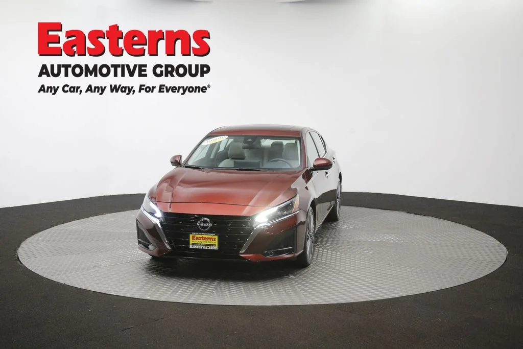 Used 2024 Red Nissan 2.5 SL image 57