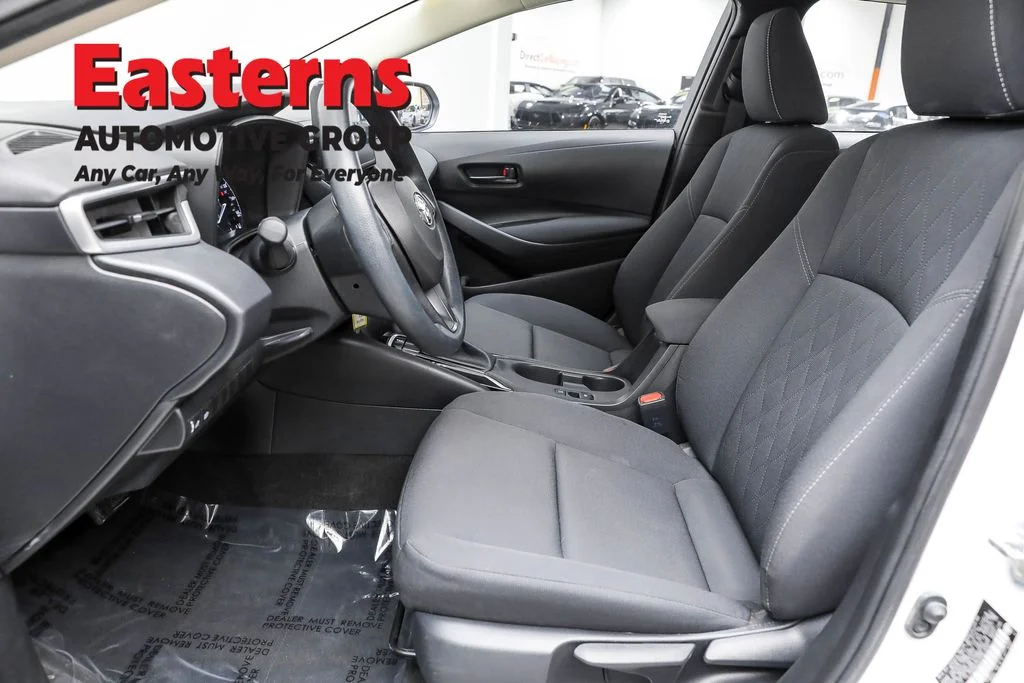 Used 2023 White Toyota LE image 14
