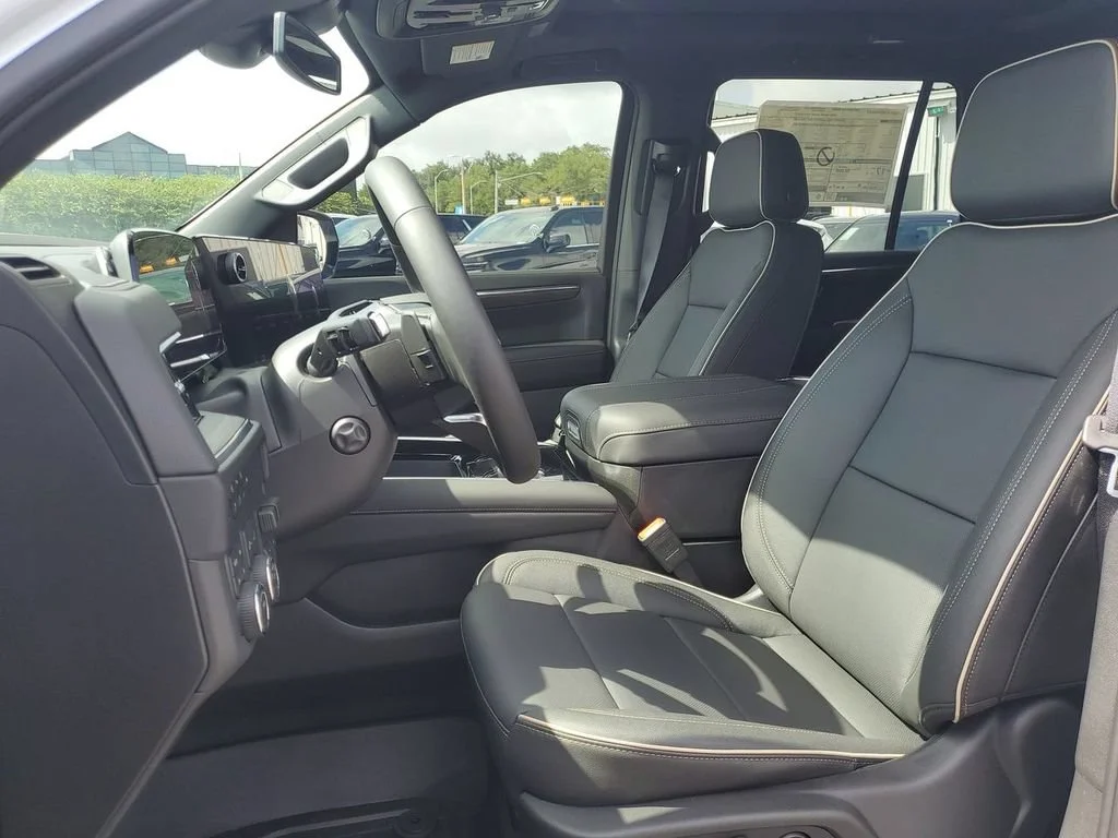 New 2026 Polar White Tricoat Chevrolet Premier image 23