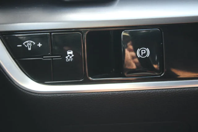 Used 2024 Silver Kia EX image 19