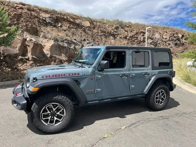 Used 2025 Anvil Clearcoat Jeep Rubicon image 2