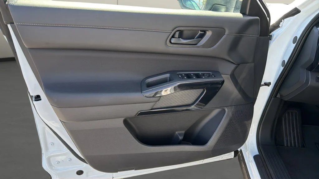 Used 2025 White Nissan SV image 13
