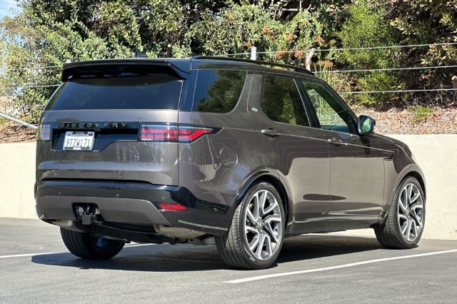 Certified Used 2025 Gray Land Rover Dynamic SE image 5