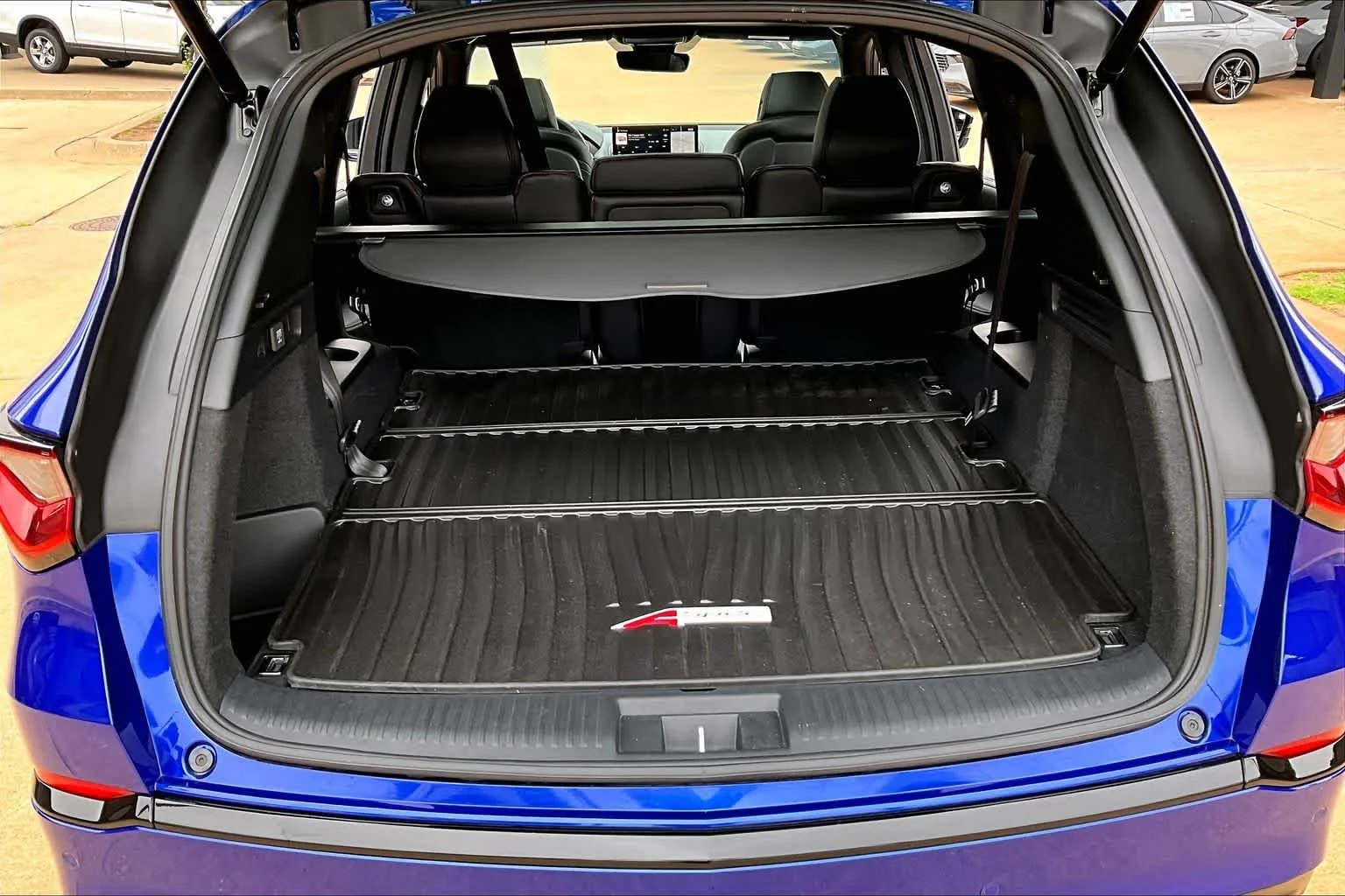 Used 2024 Apex Blue Pearl Acura w/A-Spec Package image 31