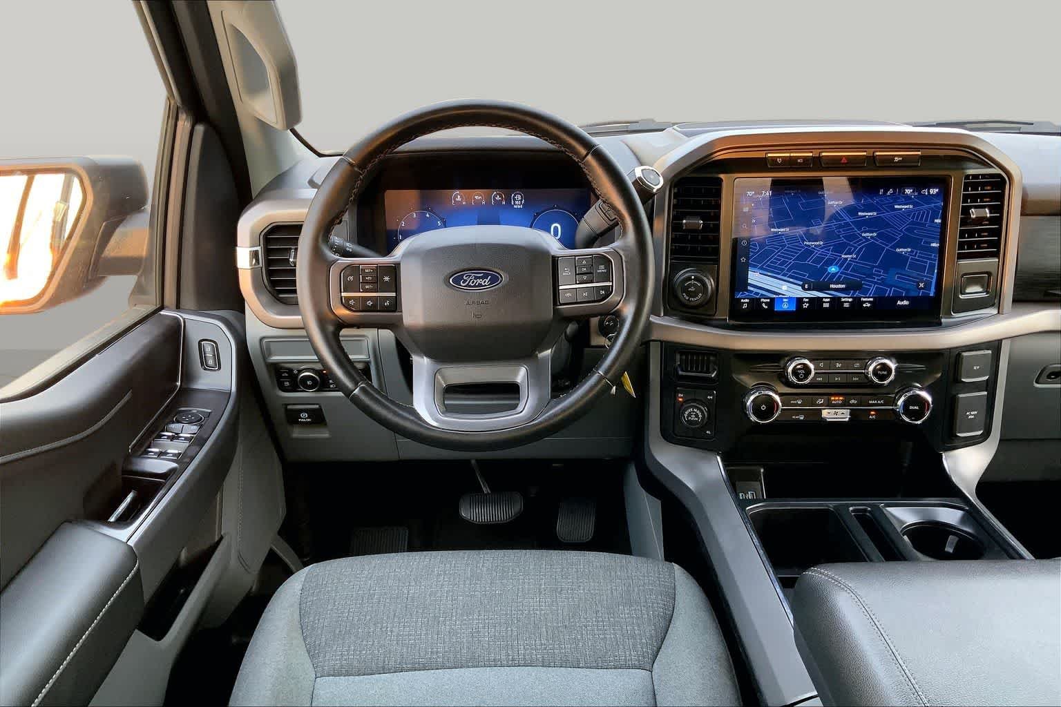 Used 2024 Agate Black Metallic Ford XLT image 6