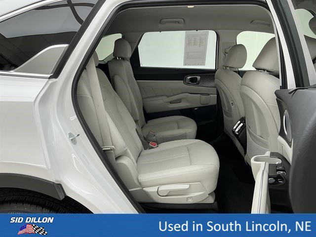 Used 2023 Snow White Pearl Kia SX Prestige image 24