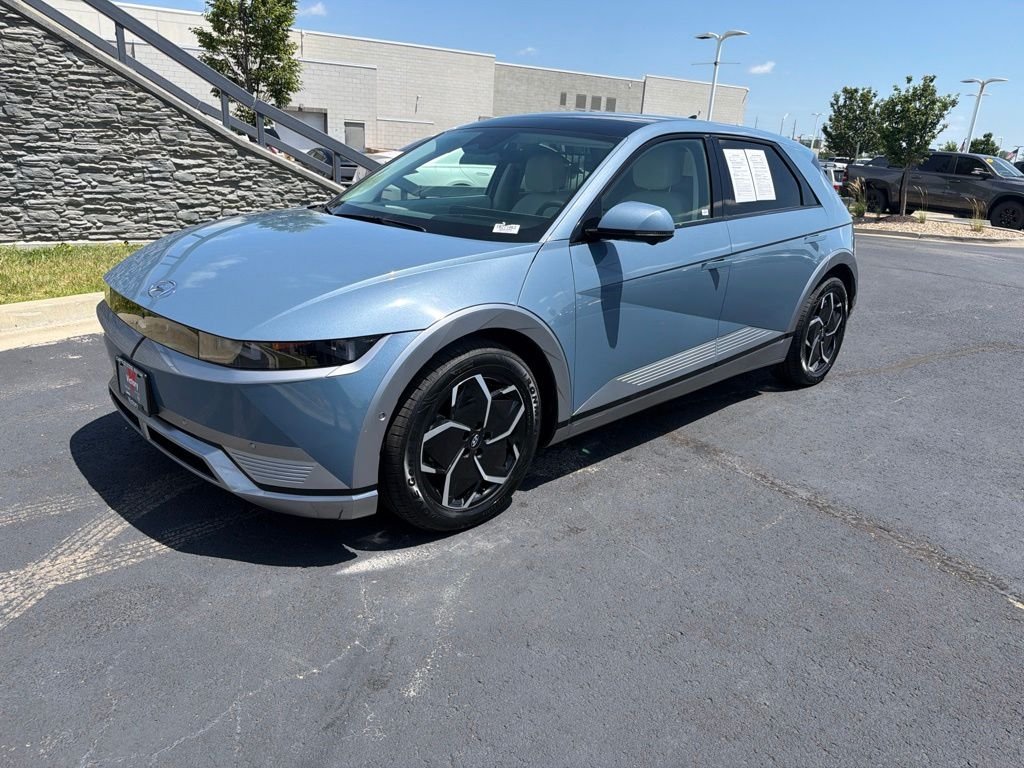 Used 2024 Blue Hyundai Limited image 3
